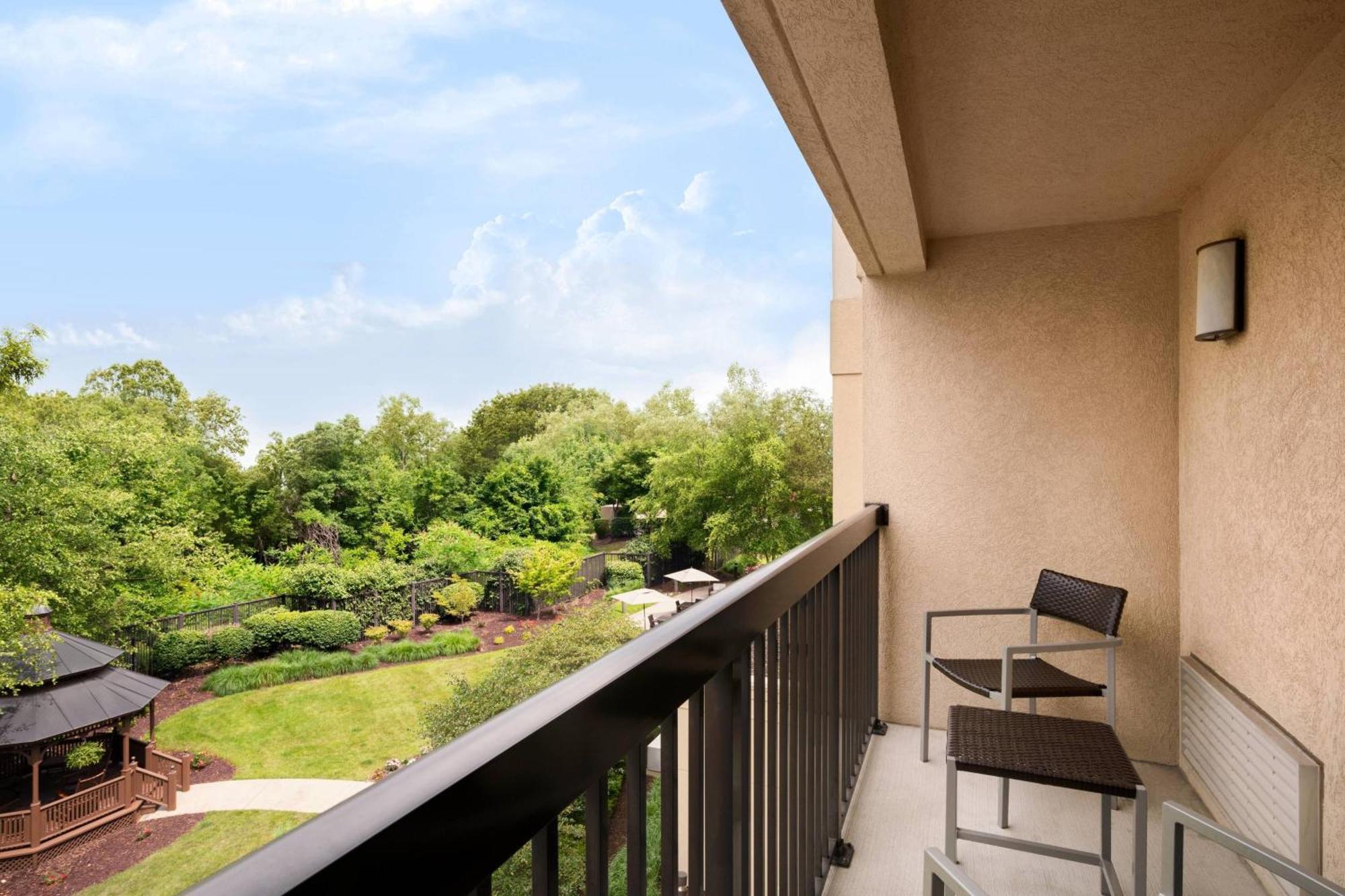 Courtyard By Marriott Middletown Goshen Hotel Екстериор снимка