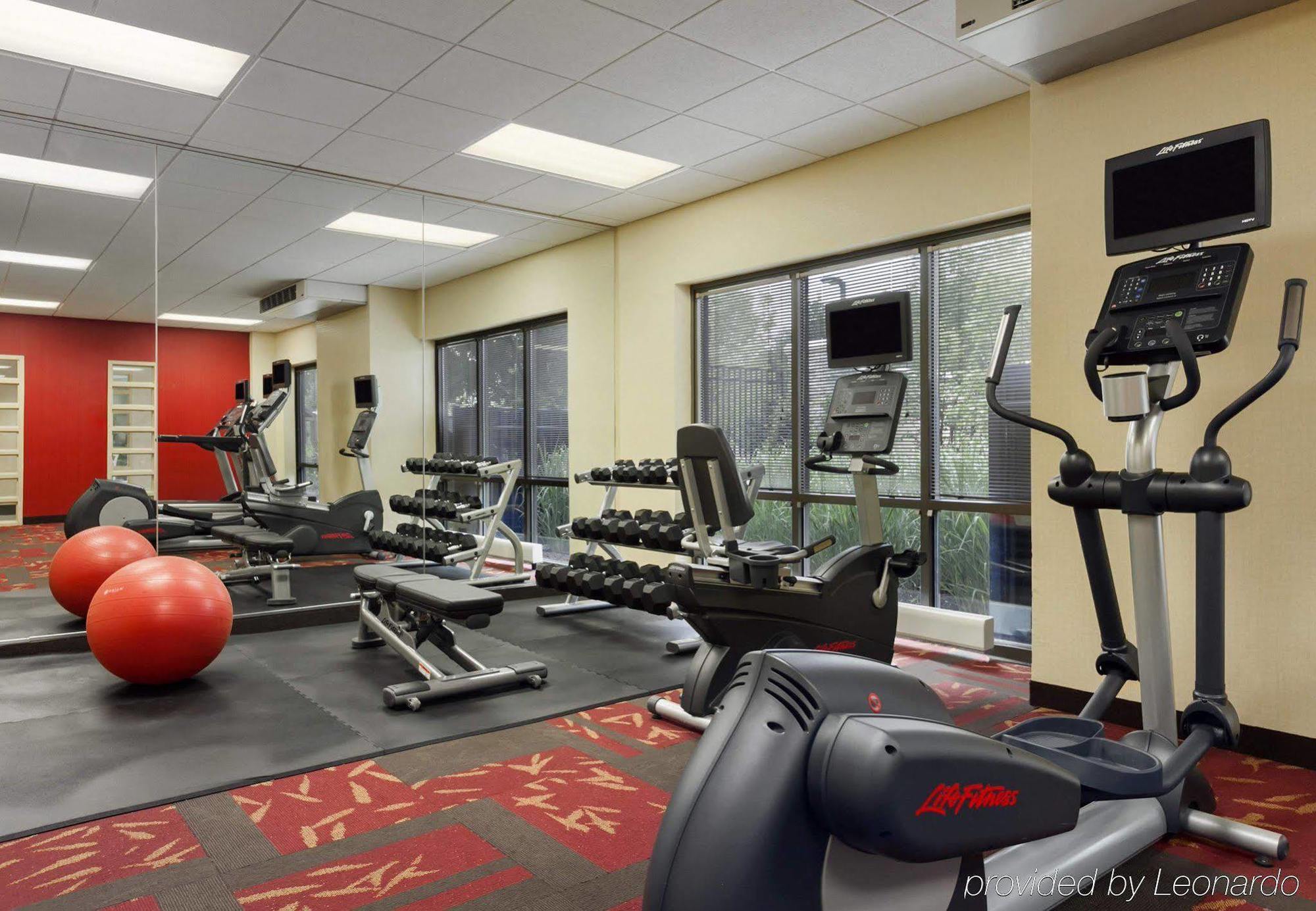 Courtyard By Marriott Middletown Goshen Hotel Екстериор снимка